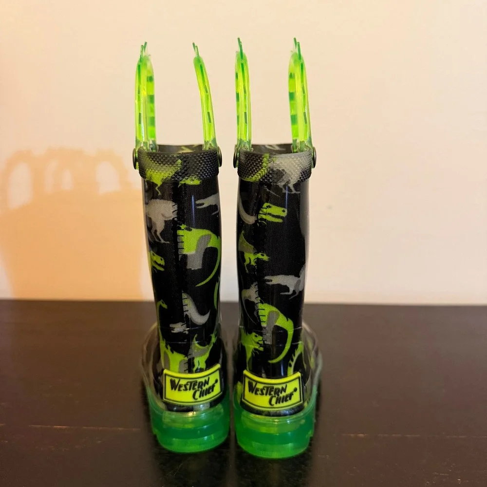 Western Chief Wade Dino Lighted Rain Boots Black Neon Green Toddler Size 5